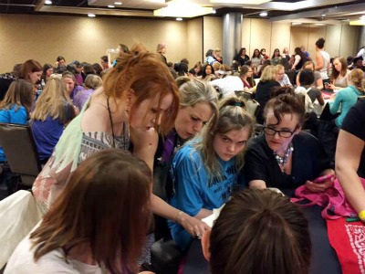 From Left: Richelle Mead and Kimberly Derting help teens figure out the answers to YA trivia questions.